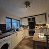 Photo 7: Kitchen