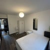 Photo 6: Room 1