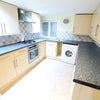 Photo 5: Kitchen