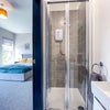 Photo 11: Room 6 - Ensuite