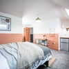 Photo 2: Room 6 En Suite
