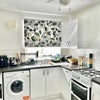 Photo 6: Kitchen