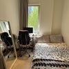 Photo 2: Roome comes with desk!