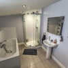 Photo 7: The bathroom