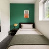 Photo 4: Room 3 - Ensuite
