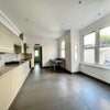 Photo 5: kitchen