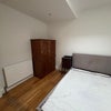 Photo 4: double bedroom 