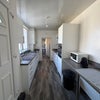 Photo 6: Kitchen
