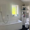Photo 7: Main bathroom