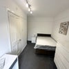 Photo 2: Room 4 with Ensuite