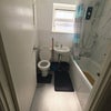 Photo 9: 1ST FLOOR BATHROOM