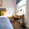 Photo 14: Room 4