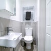 Photo 16: Room 4