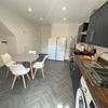 Photo 2: Kitchen