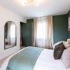 Photo 6: Room 2