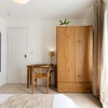 Photo 12: Room 4