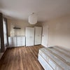 Photo 9: room 1