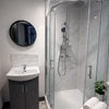Photo 4: En-Suite