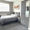 Photo 8: Room 5 1st floor - en-suite