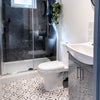 Photo 3: En-Suite