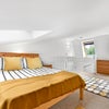 Photo 13: Bright & Spacious Furnished Room 4
