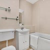Photo 15: Full-Bathroom 3