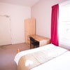 Photo 5: Room 7 