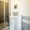 Photo 13: Rm5 Ensuite