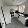 Photo 5: Kitchen