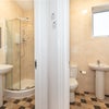Photo 4: 2 x shared bathrooms