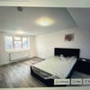 Photo 1: En-suite room