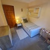 Photo 2: Single bedroom 