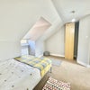 Photo 4: Main bedroom