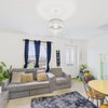Photo 3: Modern decorated Living Room2