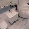 Photo 9: Bathroom
