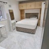 Photo 2: En-Suite room