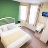 Photo 2: Double room with private en-suite 