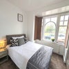 Photo 14: Room 1 En Suite
