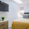 Photo 2: ROOM 2 WITH ENSUITE £750