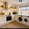 Photo 2: kitchen