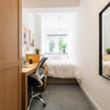 Photo 7: Room 1