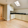 Photo 10: Kitchen