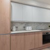 Photo 12: Kitchen