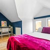 Photo 4: Room 6 En-Suite