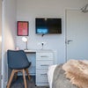 Photo 7: Room 4