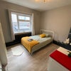 Photo 2: Ensuite 4- £900 Available from 25/05/2026
