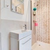 Photo 3: Ensuite bathroom 