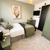Photo 4: Room 2