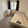 Photo 10: Room 3