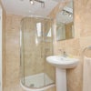 Photo 5: Ensuite